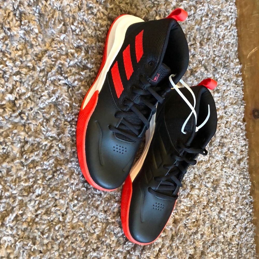 Adidas Sneakers Boys Size 5